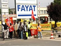 Piquets de grève des salariés sans-papiers : pas de trêve estivale