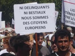 Des droits pour les familles ROMS !