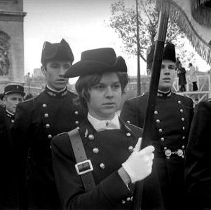 Du bac de Julie à l'épée d'Anne : le temps des pionnières
