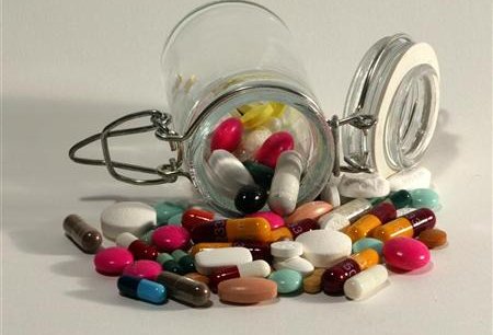 Ces médecins qui nient les effets secondaires des médicaments...