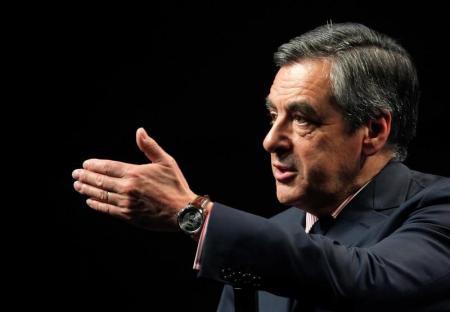 Les mensonges de François Fillon sur les programmes scolaires...