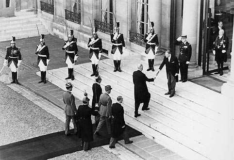 Le véritable coup d'État de Mai (3/3) : le coup de force de René Coty
