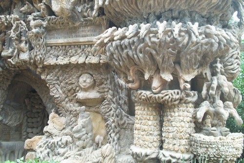 Facteur_Cheval_-_Detail_facade_Nord.jpg