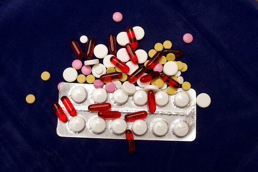 Des médicaments dangereux en vente libre : l'industrie pharmaceutique nous vend n'importe quoi...