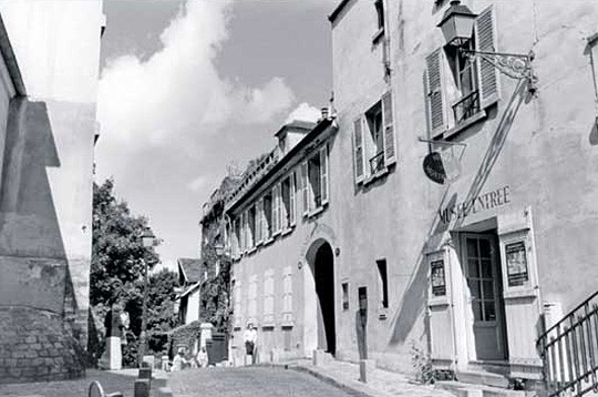 Montmartre : bienvenue au 12 rue Cortot