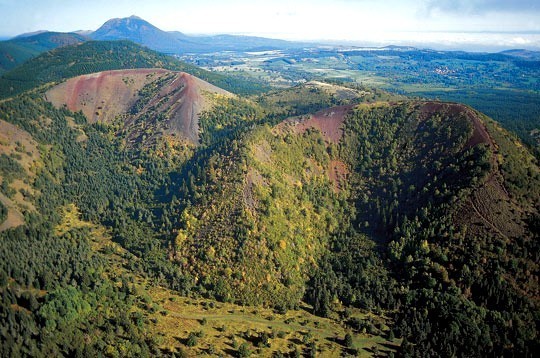 Si les volcans d'Auvergne se réveillaient...