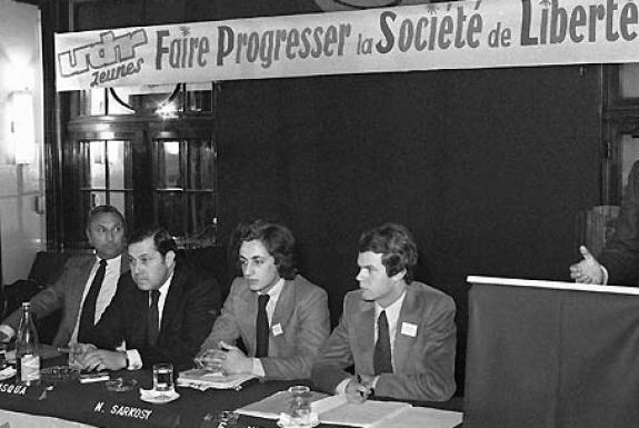 La mémoire explosive de monsieur Pasqua