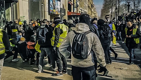 ACTE XVIII - La Vérité en image...