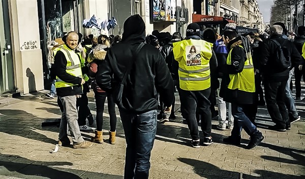 ACTE XVIII - La Vérité en image...
