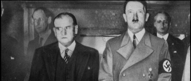 Edouard Daladier qui confisquera le mandat des 61 élus communistes et fera emprisonner 45 d'entre eux, rencontrera Adolph Hitler le 24 octobre 1940.