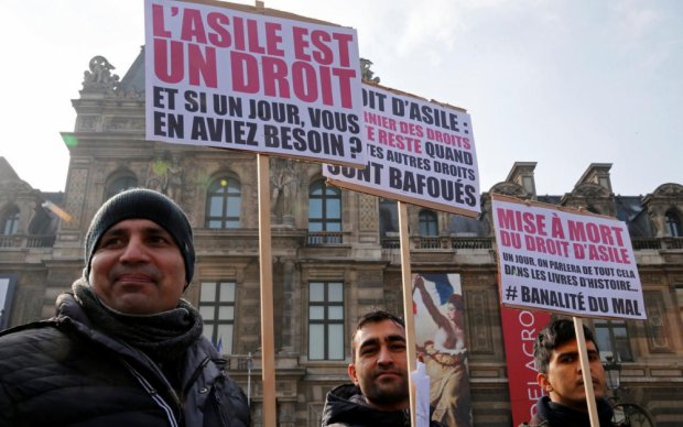 Et on inventa le délit de solidarité...