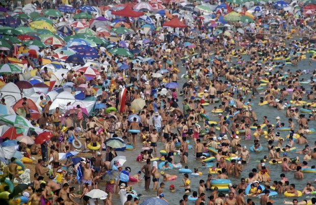 La Côte d'Azur chinoise : une image effrayante du tourisme de masse...