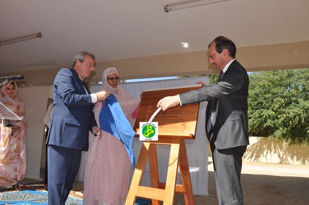 Le ministre a fui : Diplomatie française baroque au lycée de Nouakchott…