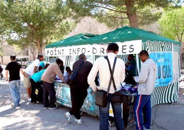 Drogue : à Marseille, la guerre des territoires fait rage. Comment protéger nos enfants ?