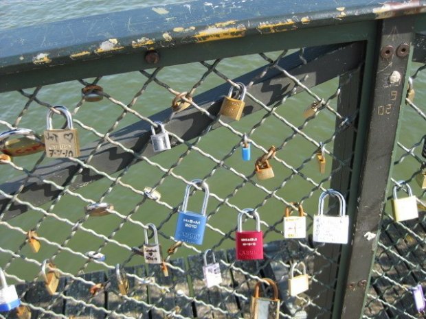 Les cadenas des amants sur le Pont des Arts 