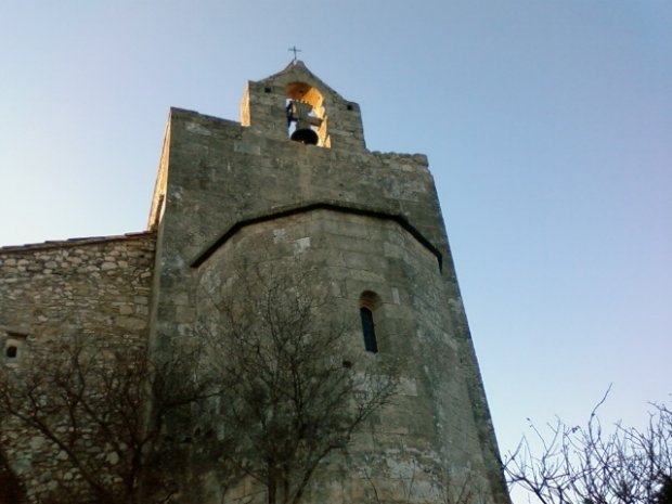 Tout le charme d'une chapelle : la colline Saint Jacques à Cavaillon...