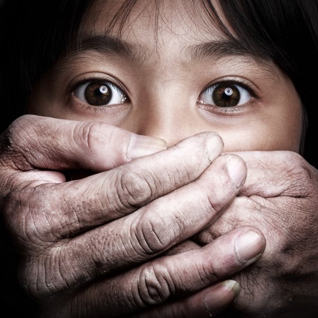 Enfance violée, enfance volée
