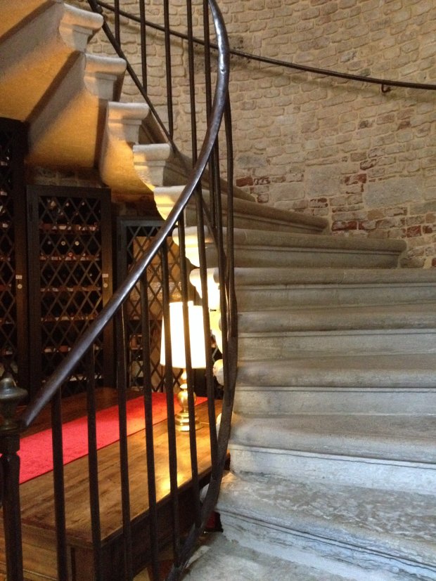 L' escalier de Vivaldi à l'Hotel Metropole, aujourd'hui le célier