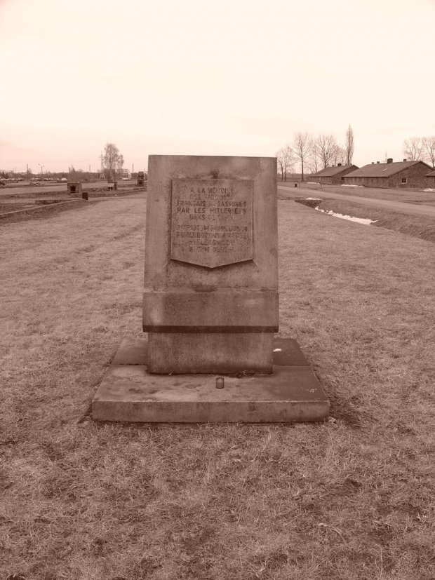 Passeurs de mémoire, porteurs d'espoir