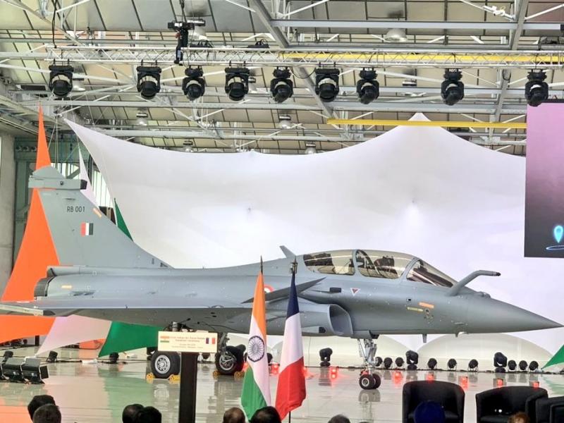 L'Inde a reçu le premier chasseur Rafale