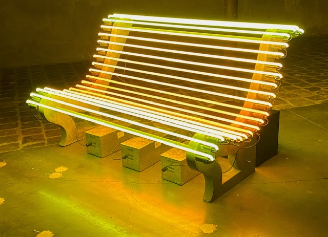 Les pièges optiques, à la fois ludiques et politiques, du Chilien Iván Navarro