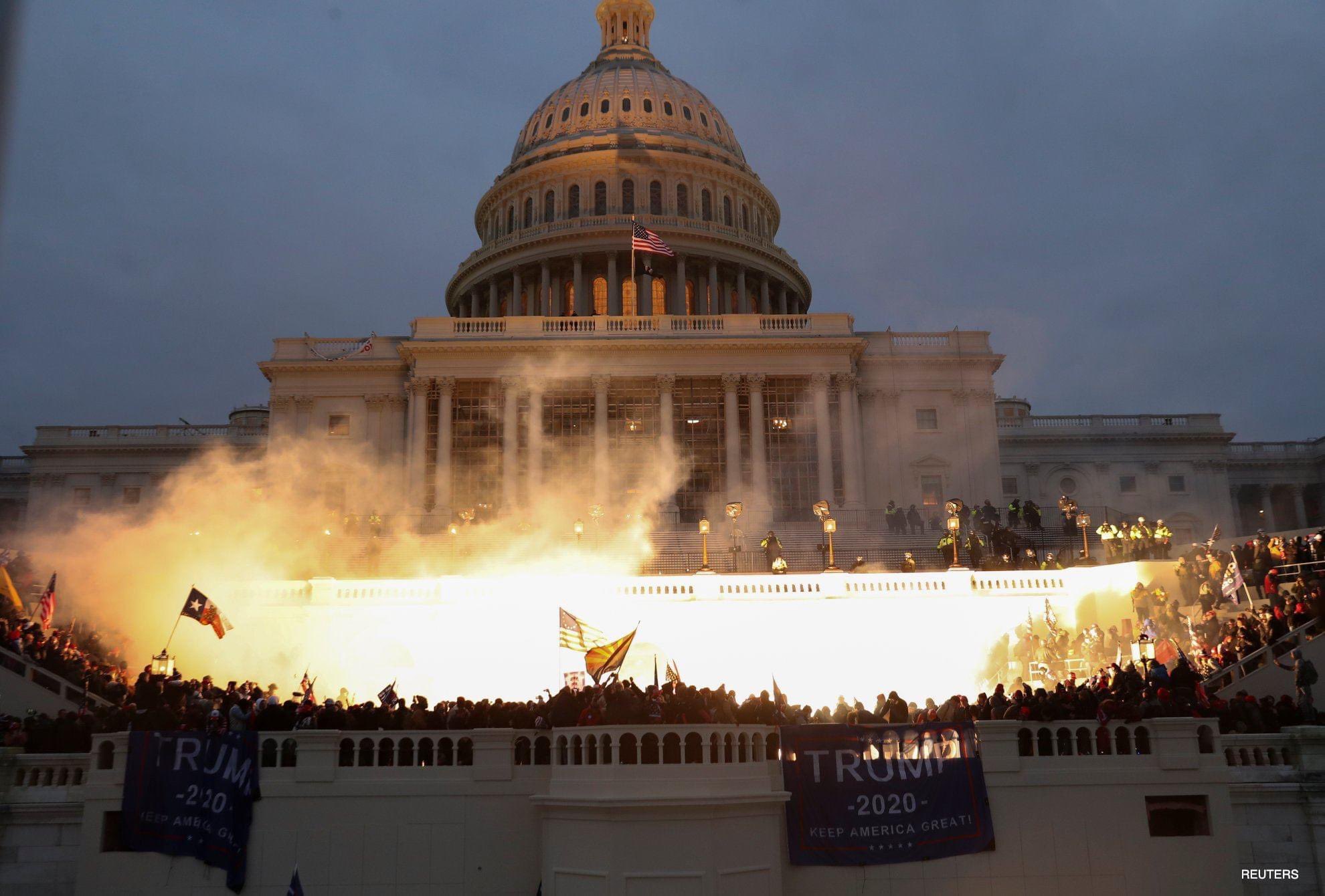 USA, Prise du Capitole (2) - L'Empire contre-attaque : vers une destitution de Trump ?