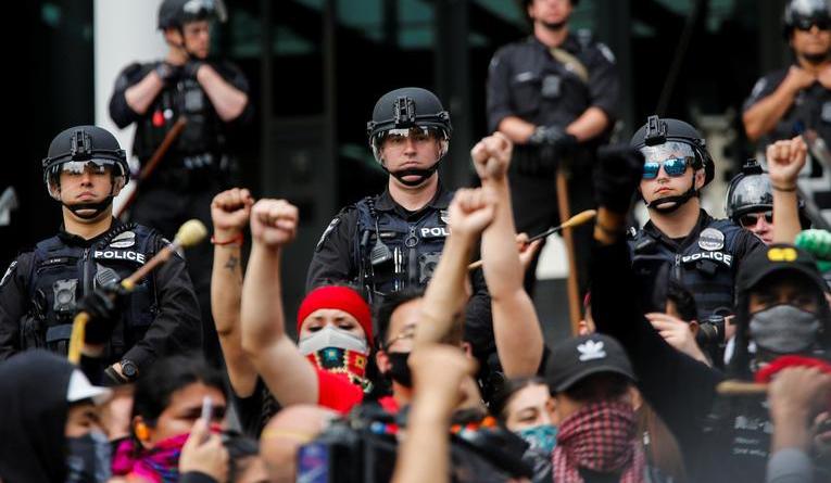 L'Amérique s'embrase, le monde est sous tension et les jeunes se révoltent !