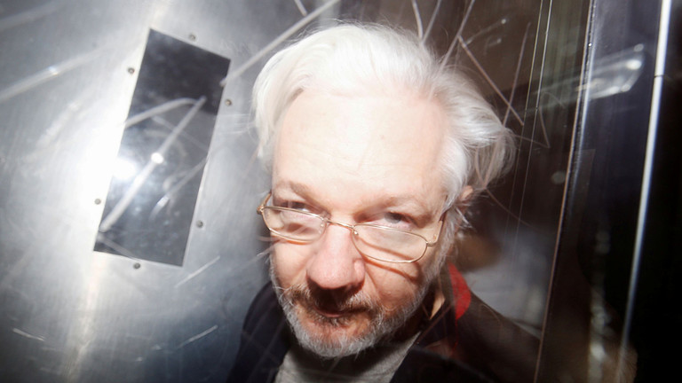 Julian Assange mourra-t-il en prison, où le coronavirus se propage rapidement ?