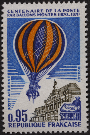 Septembre 1870 : les « papillons de Metz » et les « ballons montés » de Paris marquent la naissance de la Poste aérienne
