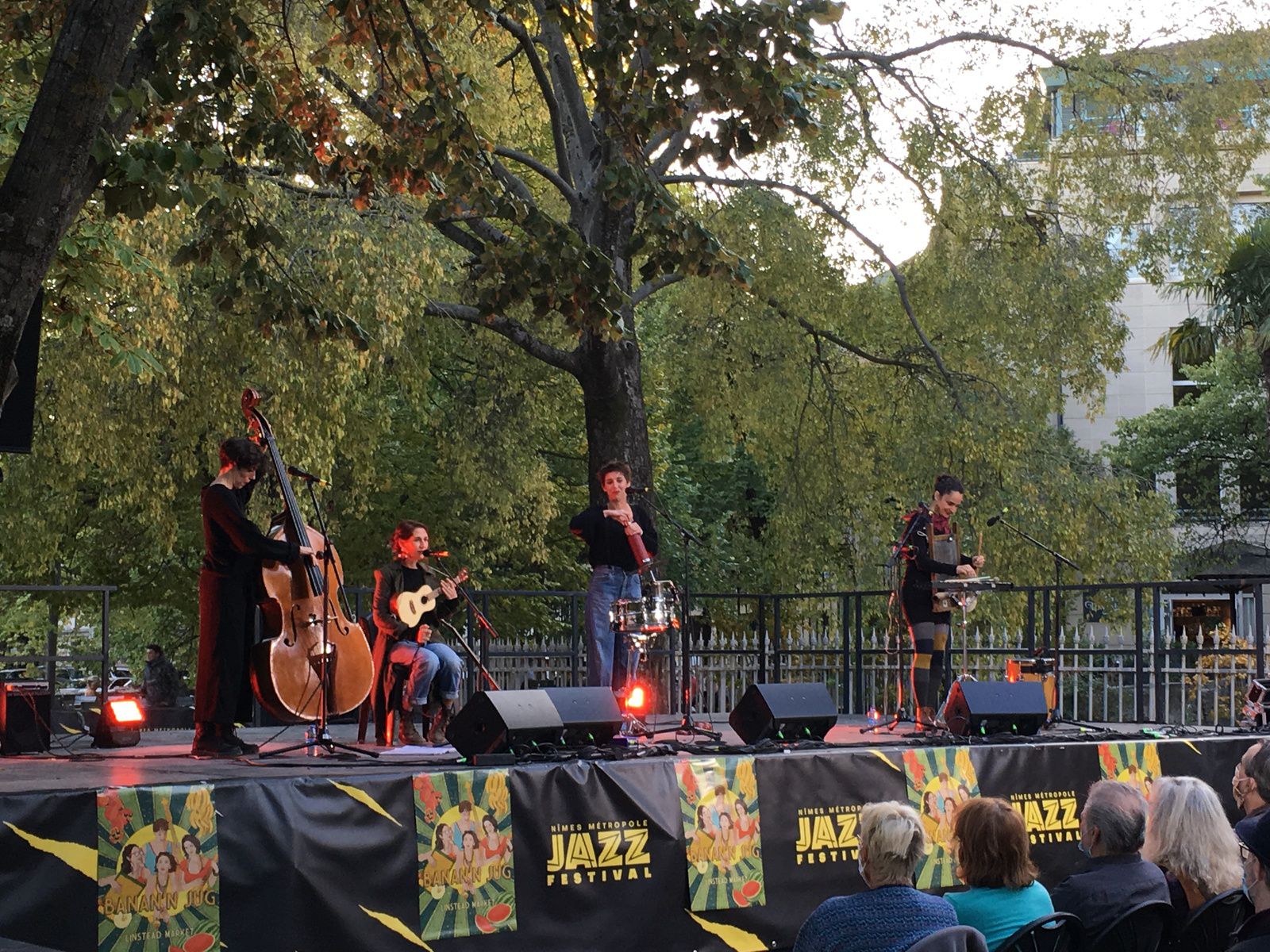 Un concert devant le temple de Diane...