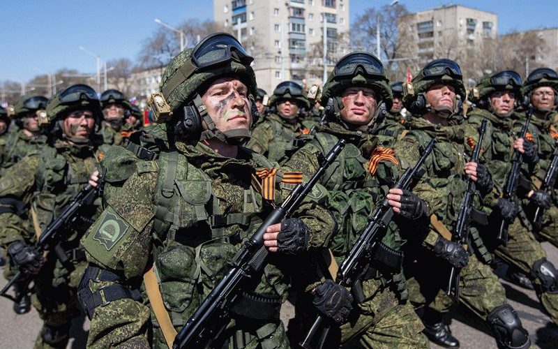 Si la Russie intervient, l'armée ukrainienne devra renoncer à son offensive dans le Donbass
