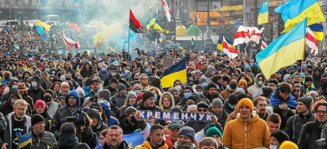 Pour un mouvement mondial uni pour : Les troupes de Poutine hors d'Ukraine