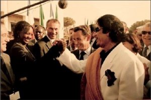 Sarkozy encore pris en flag de bobards éhontés.  Sarkozy-Kadhafi-Yade-2669e