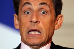 Sarkozy confronté aux sondages {JPEG}