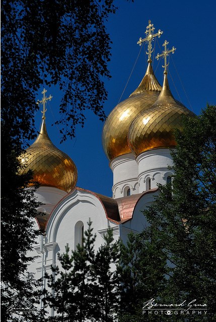 Cathédrale de la Dormition en été, Iaroslavl, Russie © Bernard Grua 2010