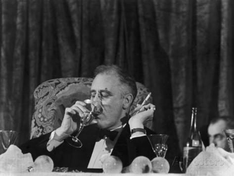 Lhistoire vraie : il y a 50 ans, le 6 juin 1964, Charles de Gaulle refusait de commémorer « le débarquement des anglo saxons » Roosevelt voulait imposer aux Français Pierre Laval et Édouard Herriot Lhistoire vraie : il y a 50 ans, le 6 juin 1964, Charles de Gaulle refusait de commémorer « le débarquement des anglo saxons »