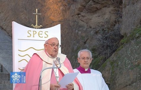 Le pape François en Corse : la vie en rose !