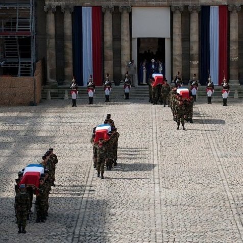 Et Trump crache sur nos héros en Afghanistan !