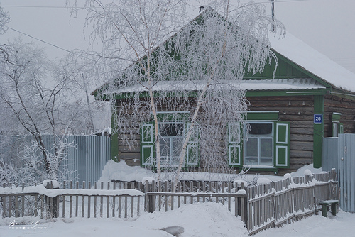 Maison givre par -50°C au dbut de la route de la Kolyma - Iakoutsk, Sibrie, Russie  Bernard Grua 2010