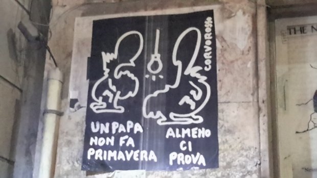 Un pape ne fait pas le printemps, au moins, il s'y essaie. (CorvoRosso, corbeau rouge) 