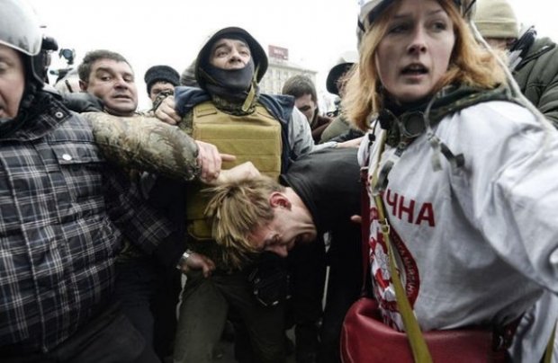 Lynchage ordinaire dans l'Ukraine fasciste