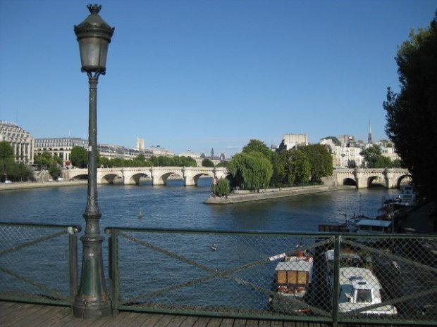 Les cadenas des amants sur le Pont des Arts 