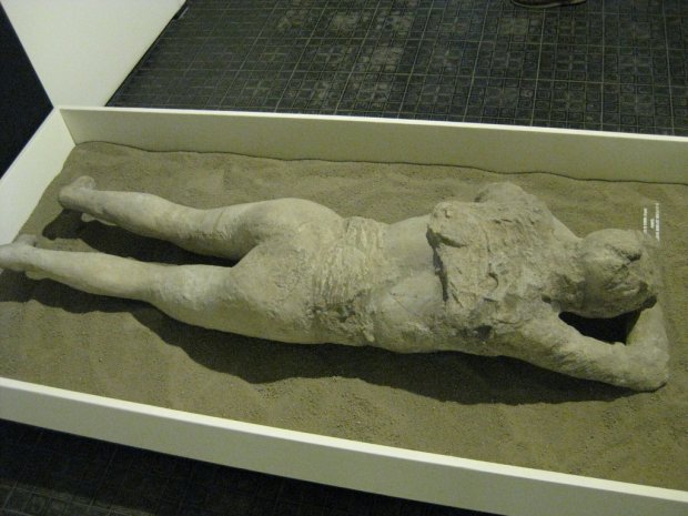 Qui, après Pompéi, visite l'Antiquarium de Boscoreale et la Villa Regina ?