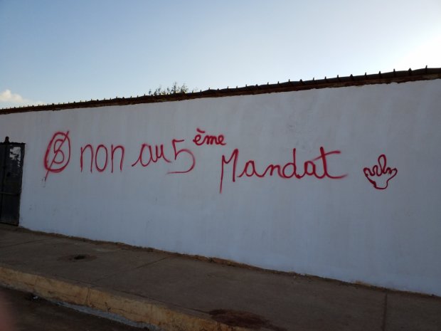 Algérie : le Clan face à la vague