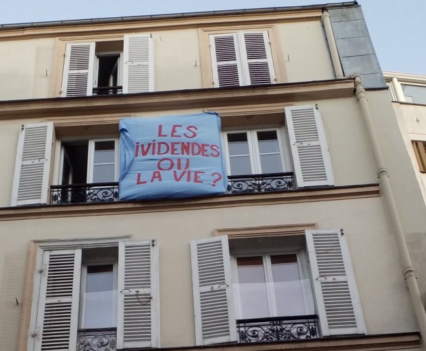 Images recueillis pendant le confinement dans un rayon d'un km autour du mtro Couronnes  Paris, surtout vingtime arrondissement.