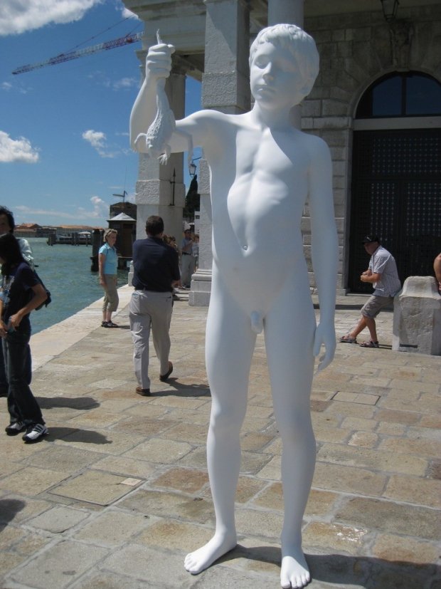 Petites jouissances secrètes devant l'art prisé d'un milliardaire à Venise